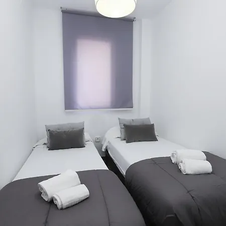 Apartment Differentflats Cala Llenguadets